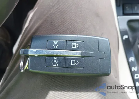 2011 Ford Taurus Limited из США, поврежденный, VIN 1FAHP2FW8BG140268